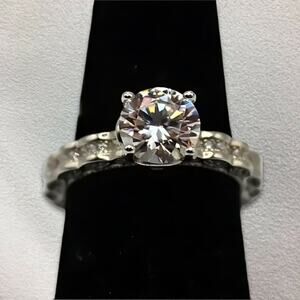 2 Ct Moissanite Wedding Ring Hypoallergenic Rhodium Plated 925 Sterling Silver 8